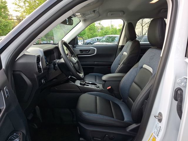 Used 2025 Ford Bronco Sport Outer Banks w/ Sasquatch Outer Banks Package AWD/4WD image 14