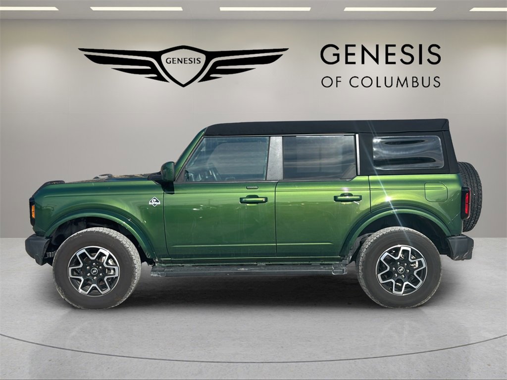 Used 2023 Ford Bronco Outer Banks image 2