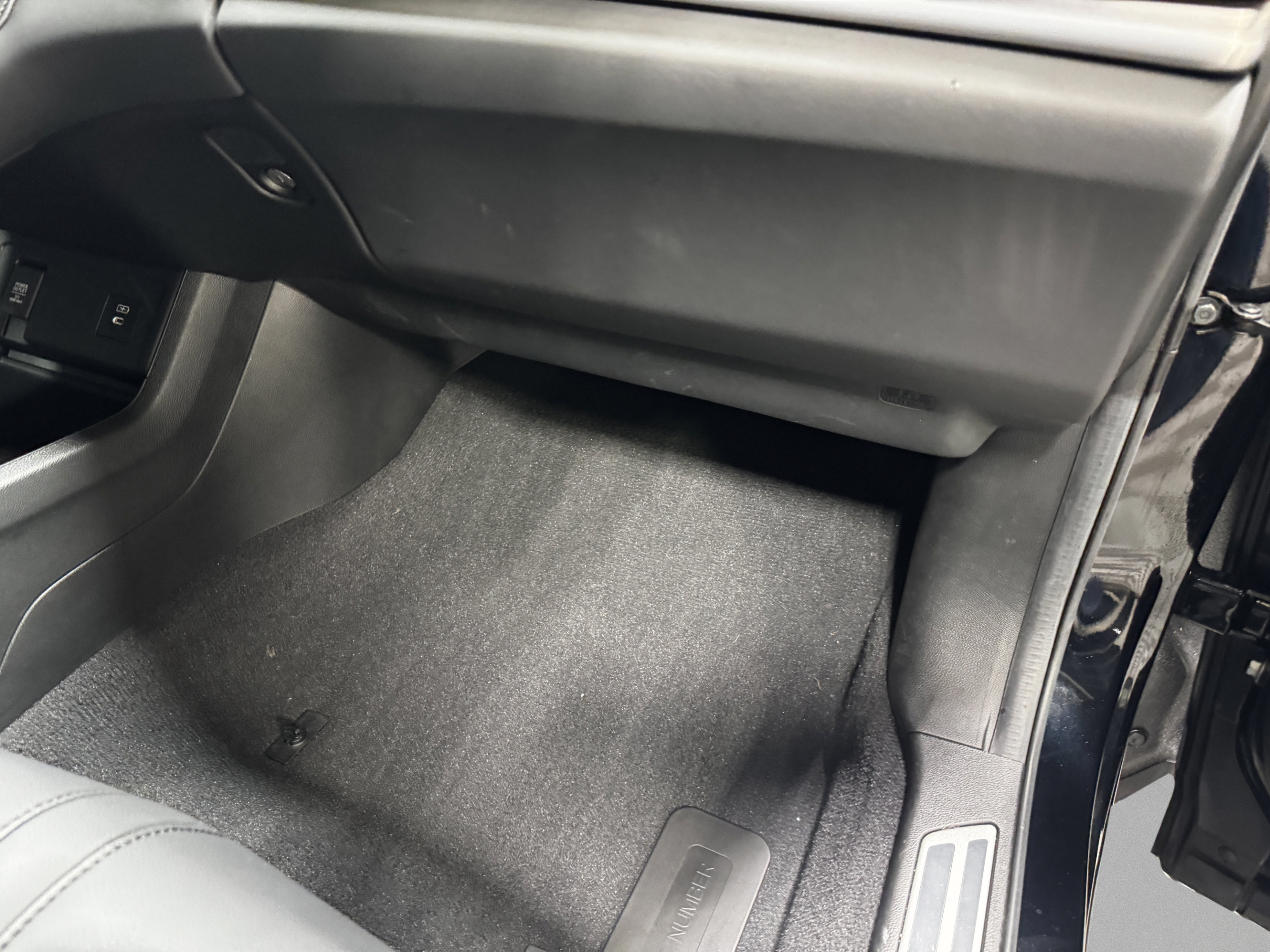 Used 2024 Acura RDX SH-AWD image 31