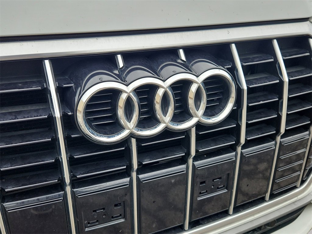 Used 2020 Audi Q3 2.0T Premium image 27