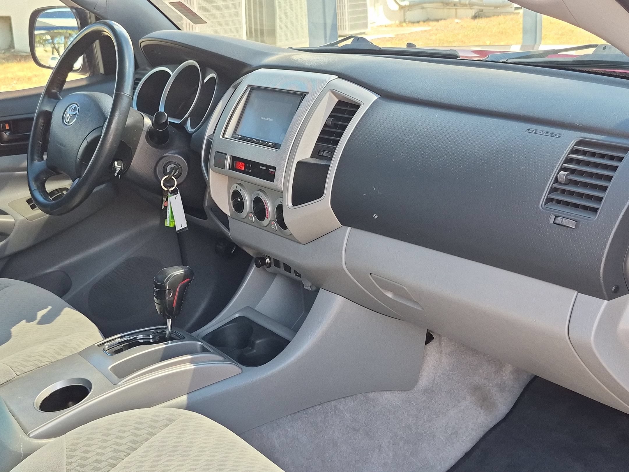 Used 2011 Toyota Tacoma PreRunner w/ SR5 Pkg #2 RWD image 28