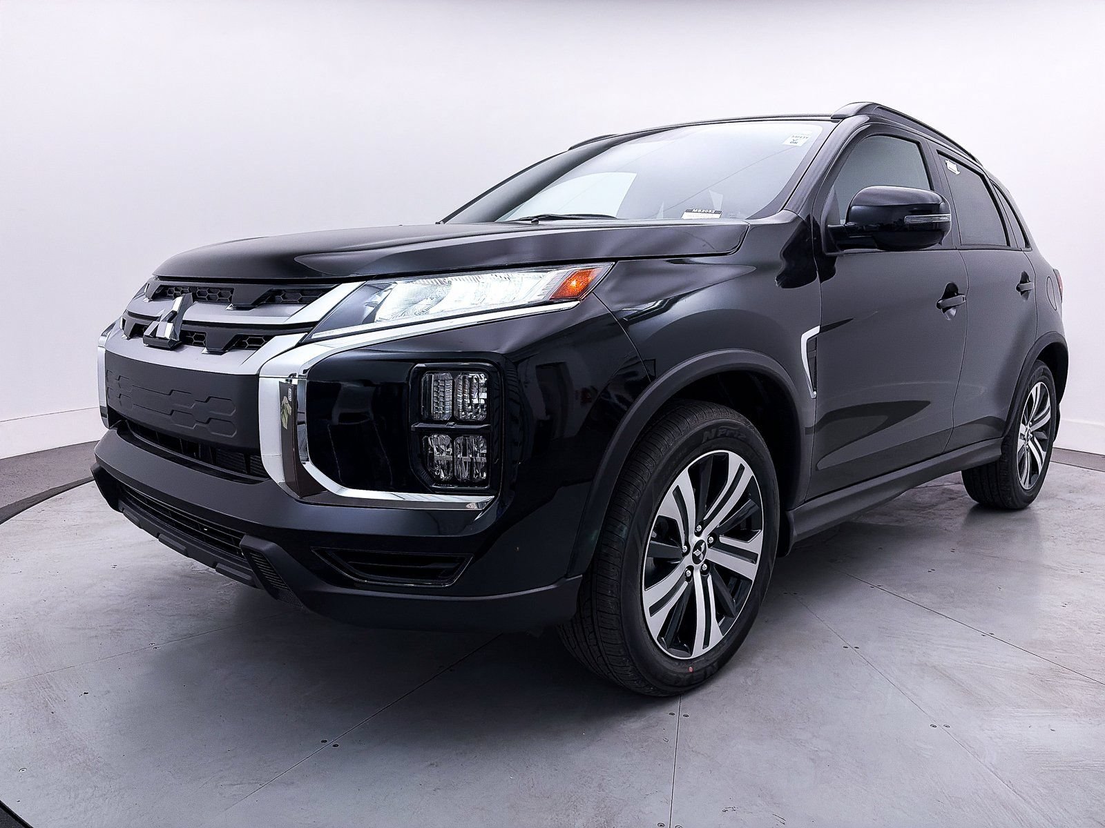 New 2026 Mitsubishi Outlander Sport SEL AWD/4WD image 3