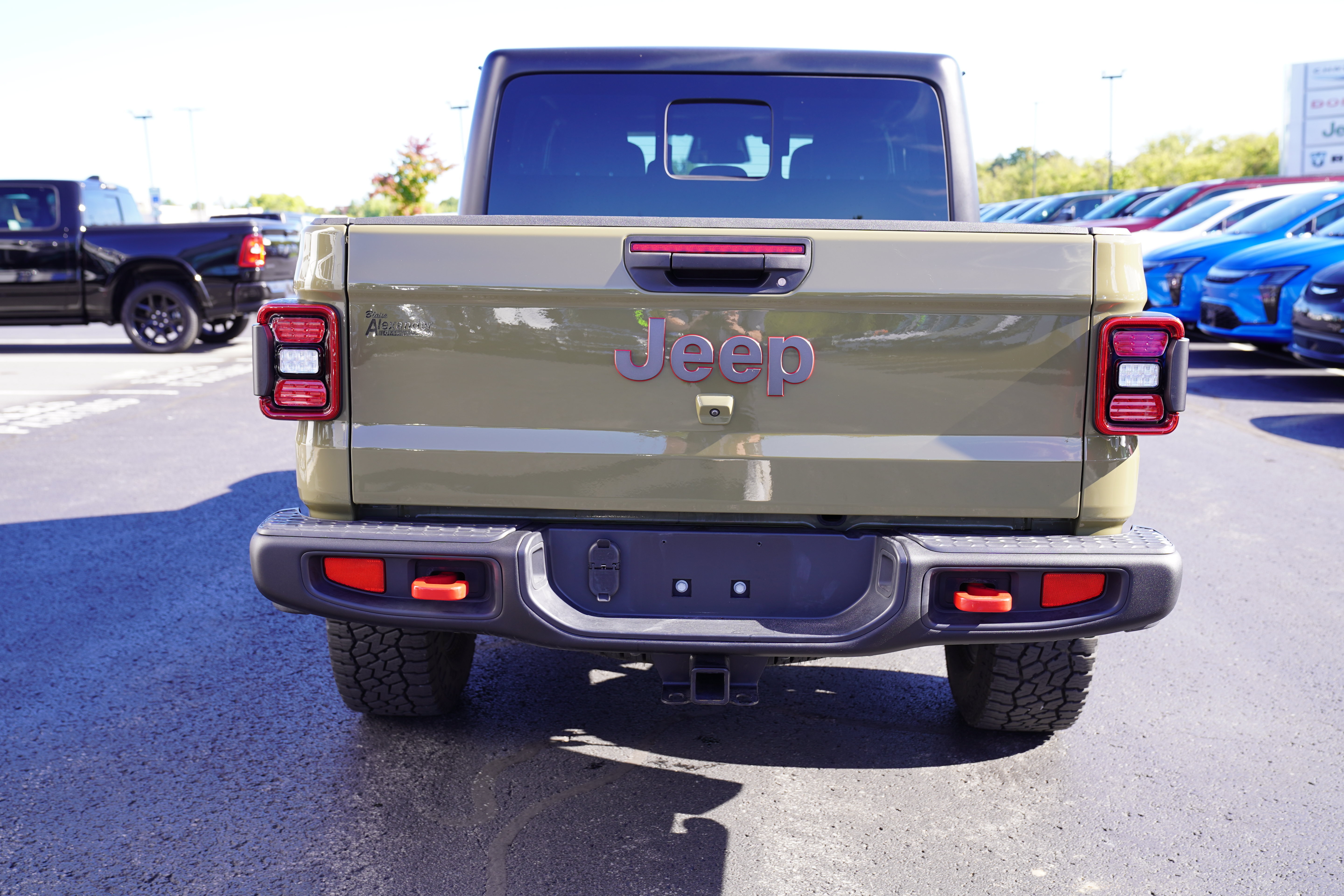 Used 2026 Jeep Gladiator Rubicon AWD/4WD image 6