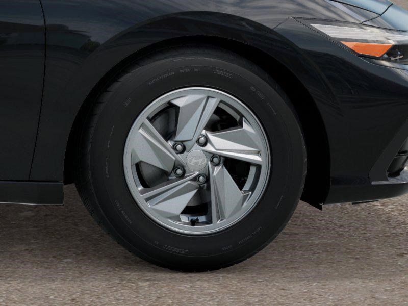 New 2026 Hyundai Elantra SE image 9