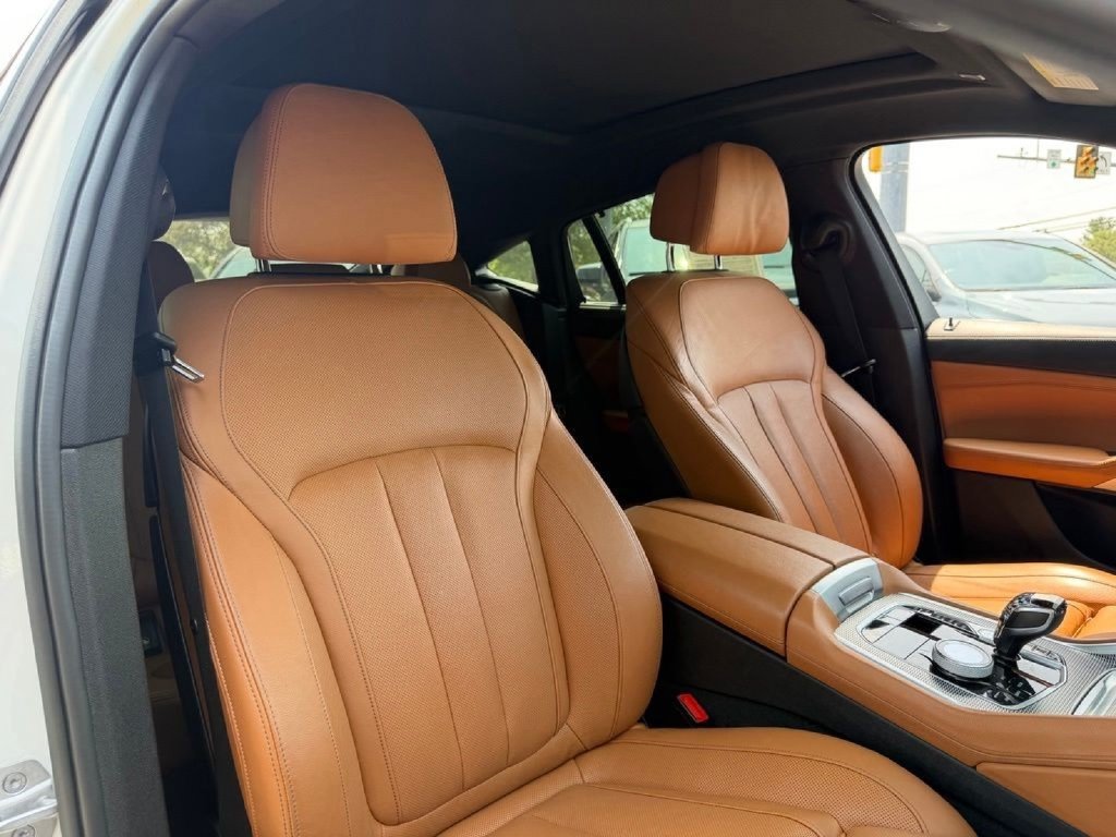 Used 2021 BMW X6 M50i w/ Executive Package AWD/4WD image 17