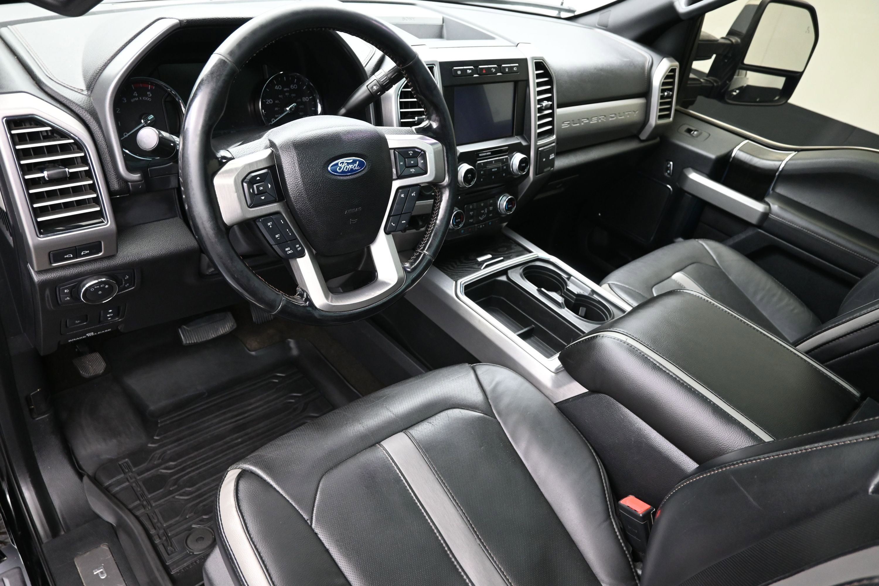 Used 2018 Ford F250 Platinum w/ Platinum Ultimate Package AWD/4WD image 21