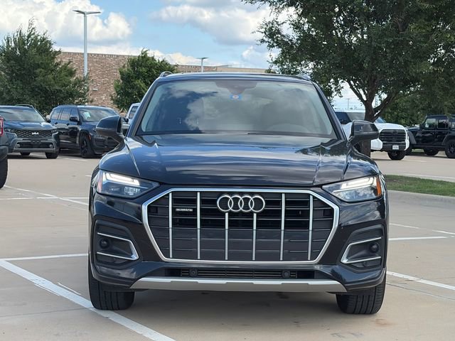 Used 2021 Audi Q5 2.0T Premium w/ Convenience Package AWD/4WD image 2