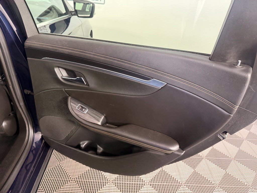 Used 2018 Chevrolet Impala LT FWD image 20