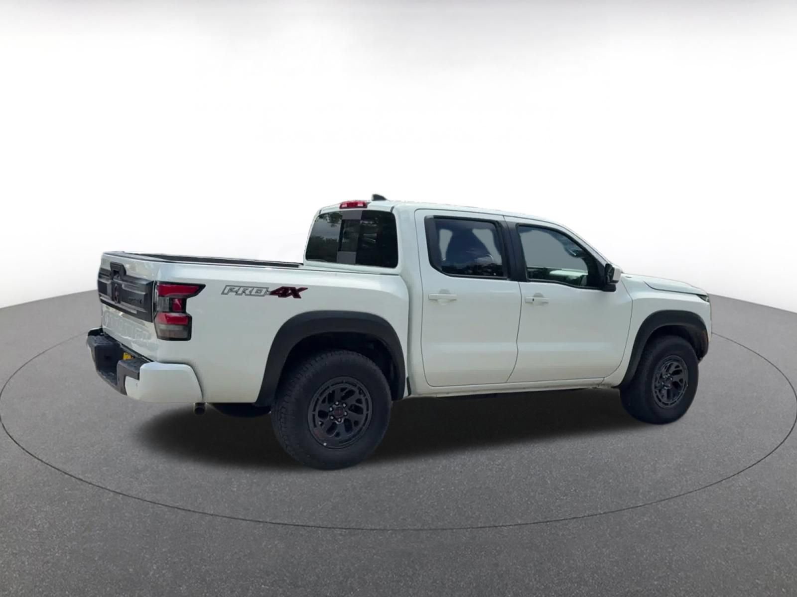 Used 2026 Nissan Frontier PRO-4X AWD/4WD image 14