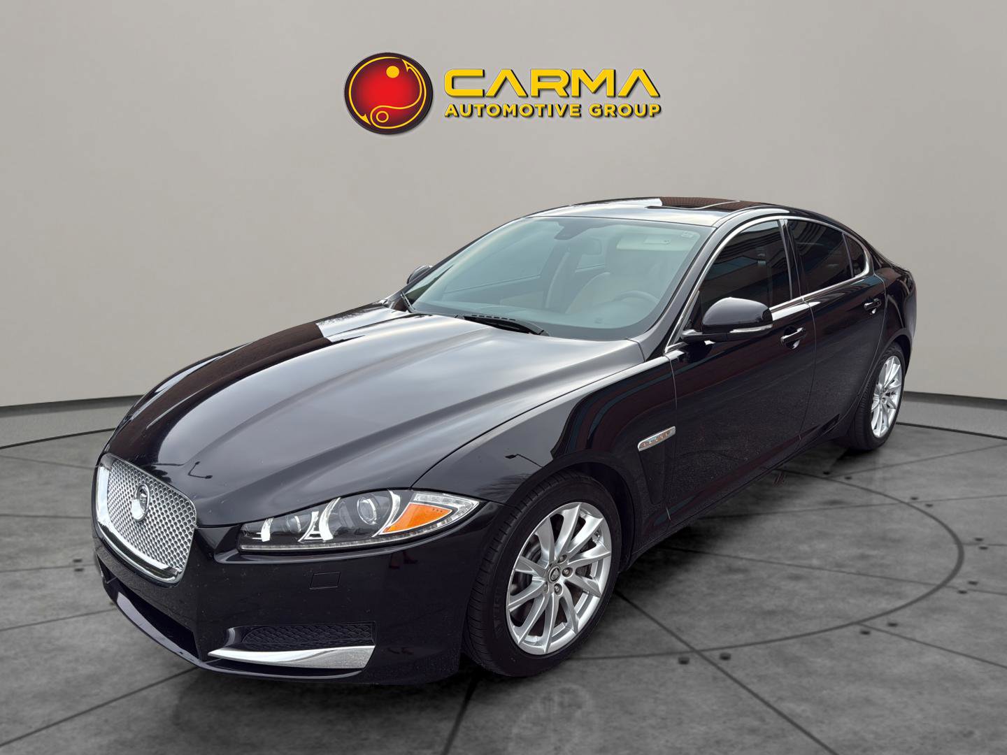 Used 2012 Jaguar XF image 2