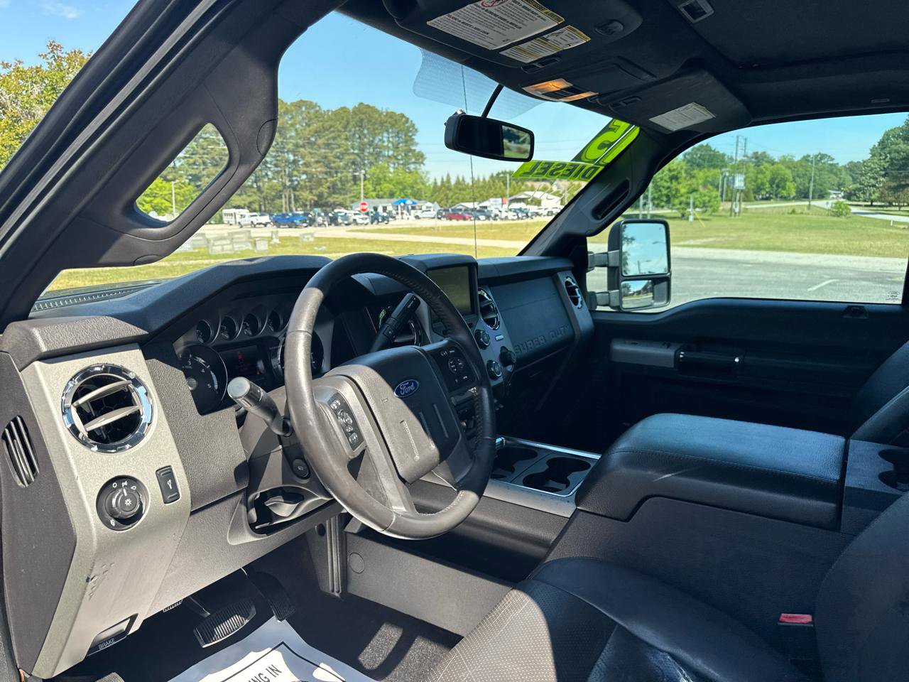 Used 2015 Ford F250 Lariat w/ Lariat Ultimate Package AWD/4WD image 12