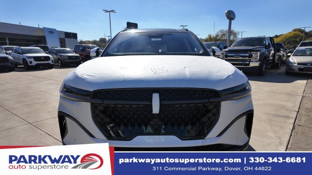 New 2026 Lincoln Nautilus Reserve AWD/4WD image 2