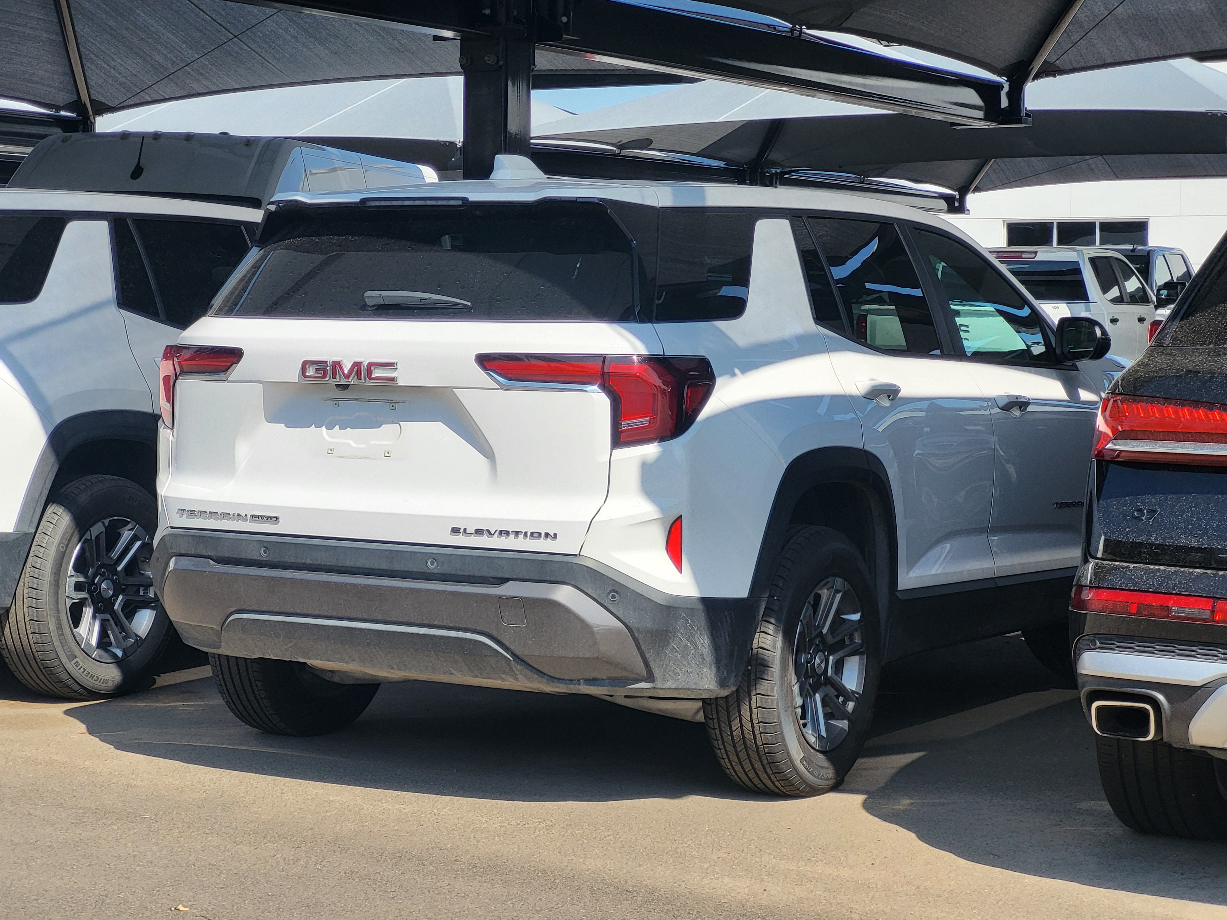 Used 2026 GMC Terrain Elevation AWD/4WD image 3