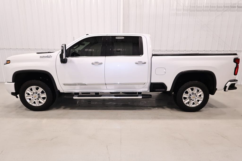 Used 2025 Chevrolet Silverado 2500 High Country w/ High Country Premium Package image 6