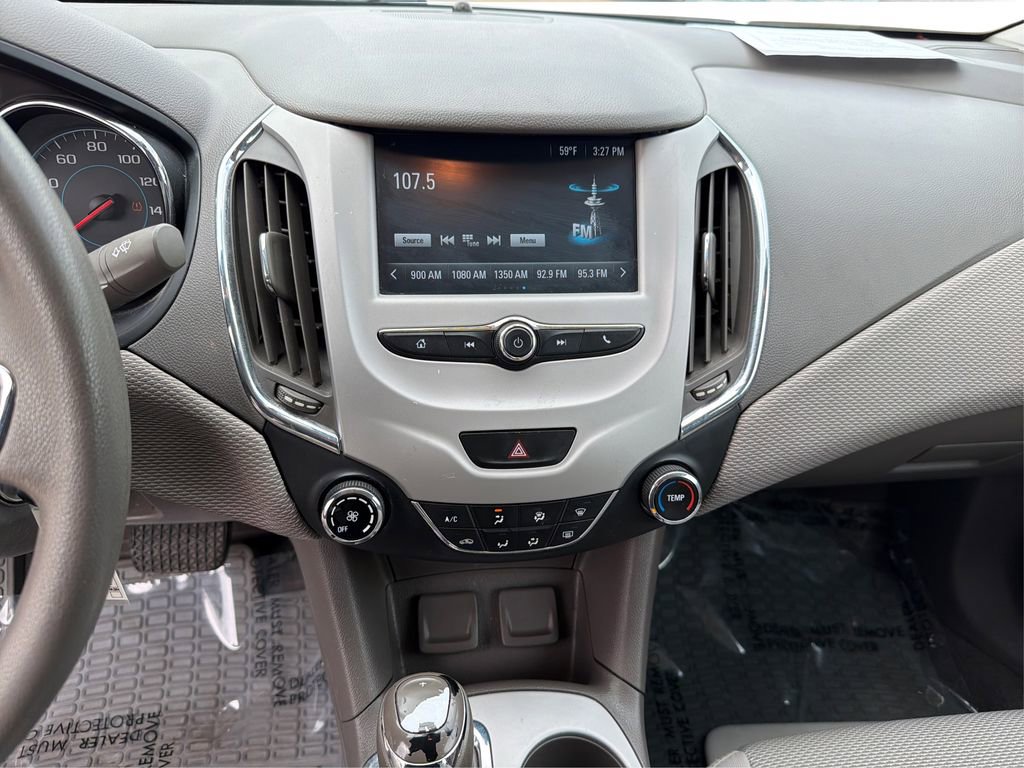 Used 2018 Chevrolet Cruze LS FWD image 14