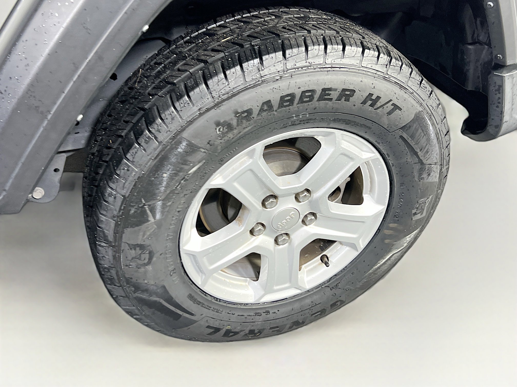 Used 2022 Jeep Wrangler Unlimited Sport image 26