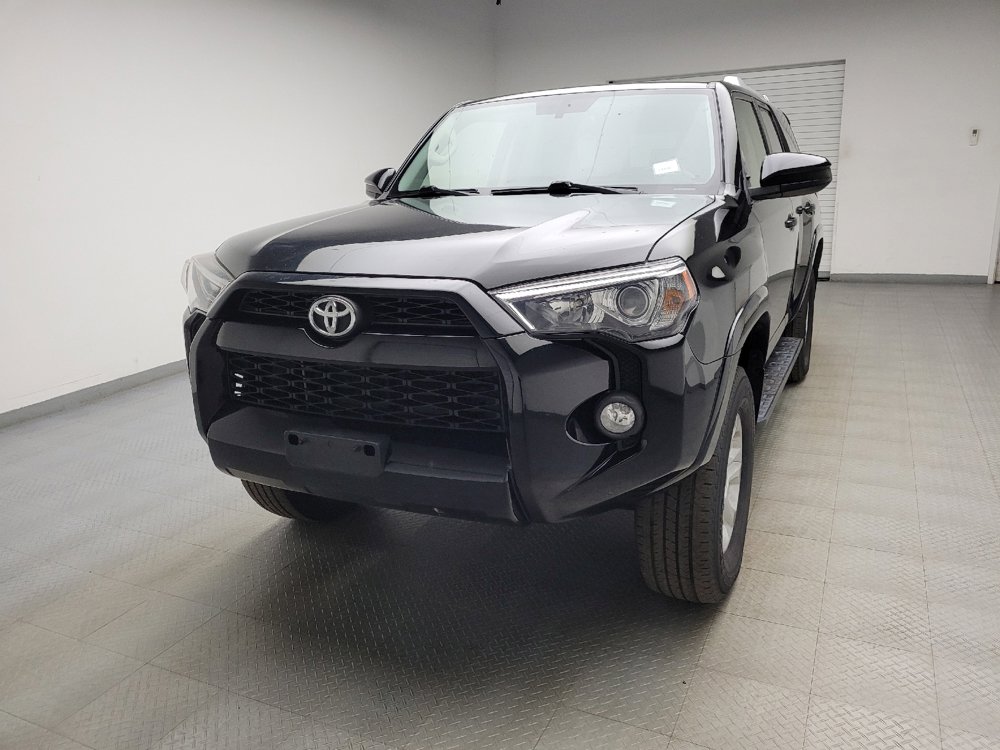 Used 2018 Toyota 4Runner SR5 AWD/4WD image 15