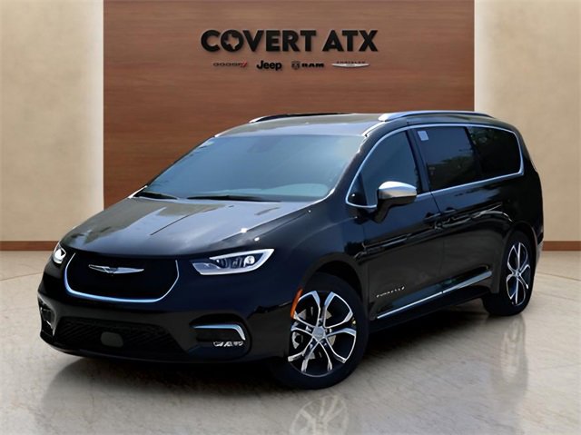 New 2026 Chrysler Pacifica Pinnacle