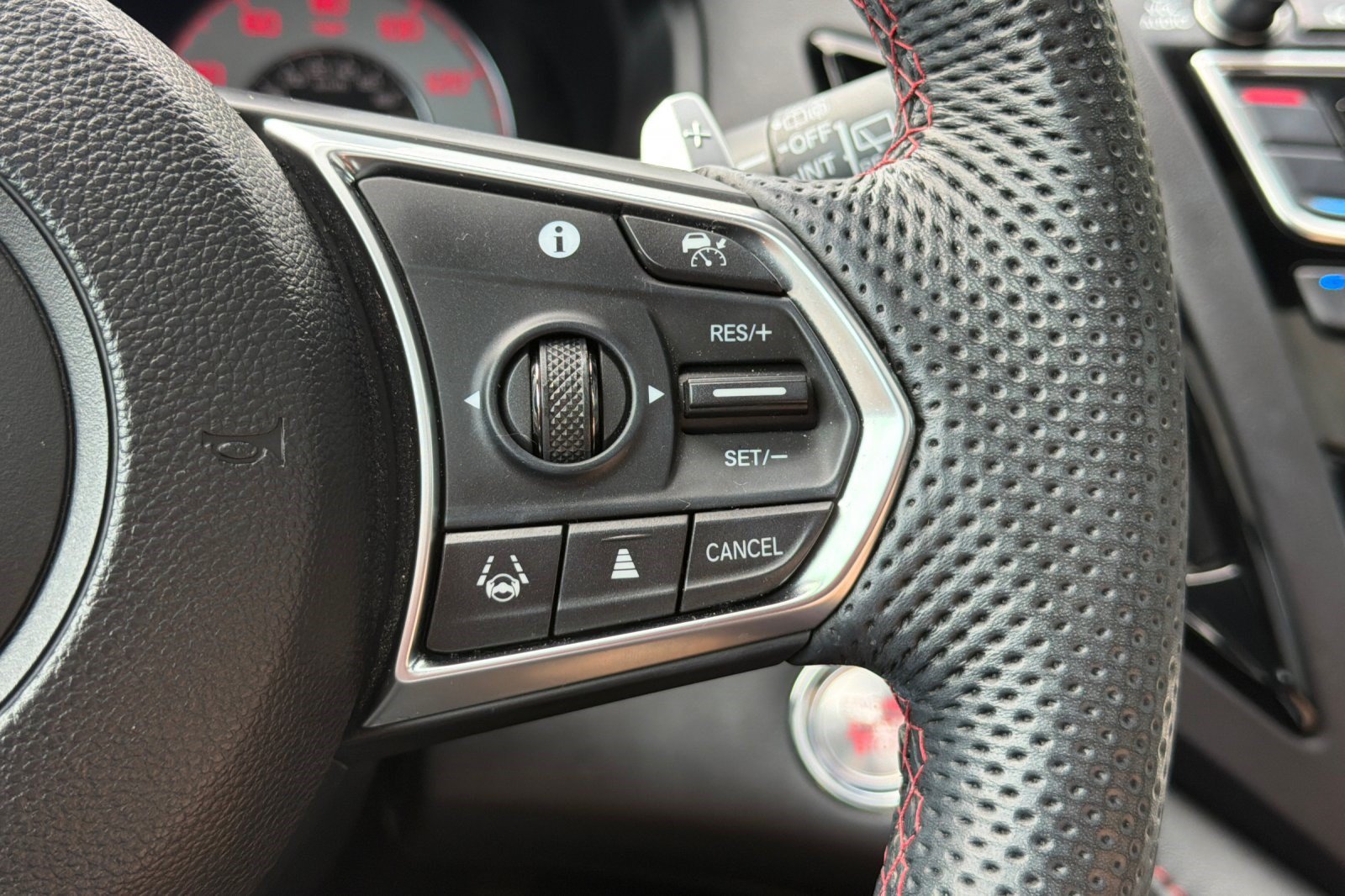Used 2023 Acura RDX w/ Advance Package AWD/4WD image 33
