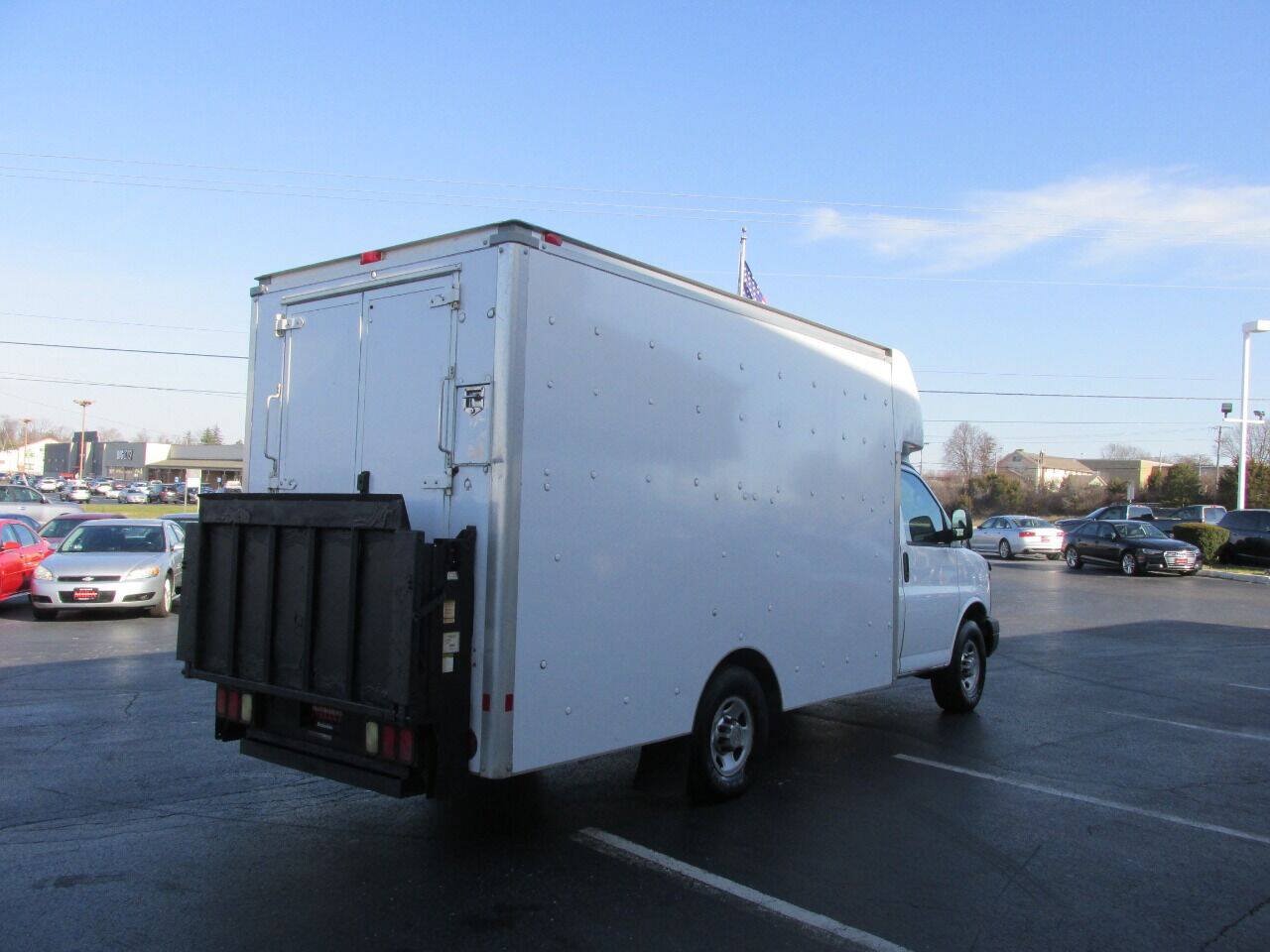Used 2014 Chevrolet Express 3500 RWD image 10