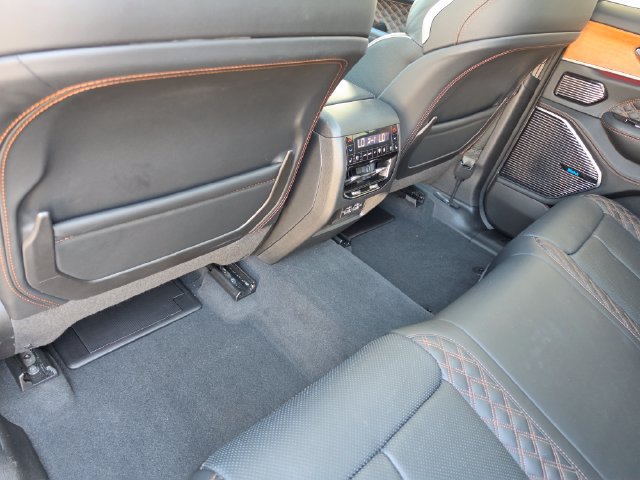 Used 2024 Jeep Grand Cherokee Summit AWD/4WD image 35