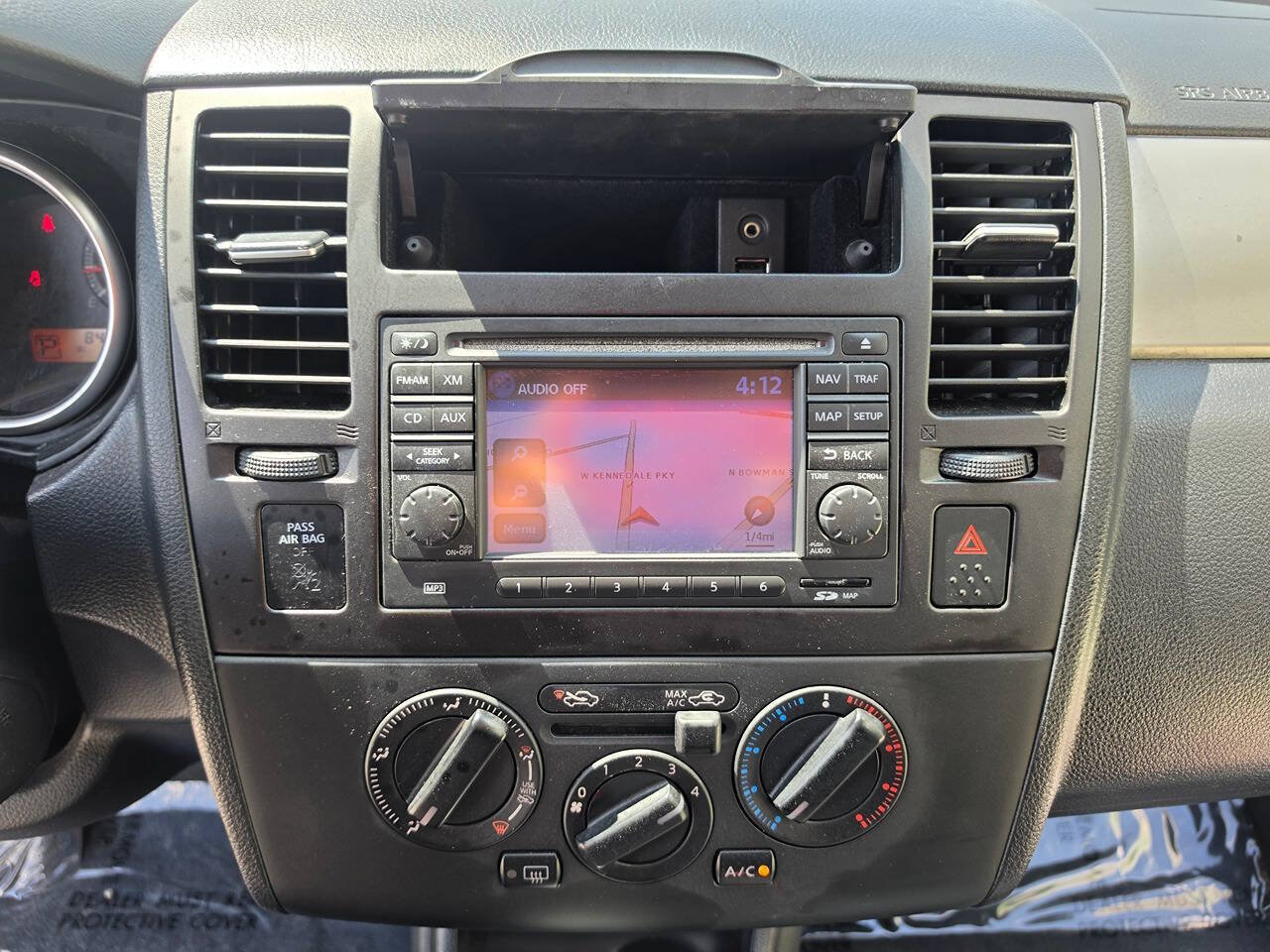 Used 2012 Nissan Versa Hatchback w/ SL Navigation Pkg FWD image 38