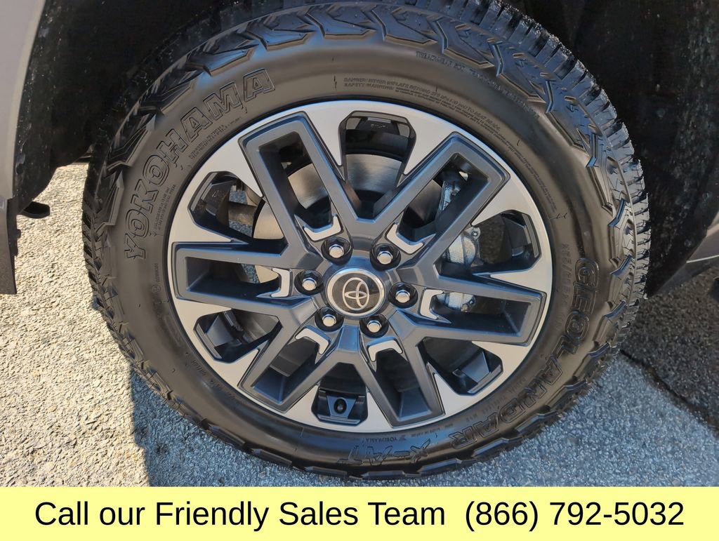 Used 2023 Toyota Tundra Limited image 29