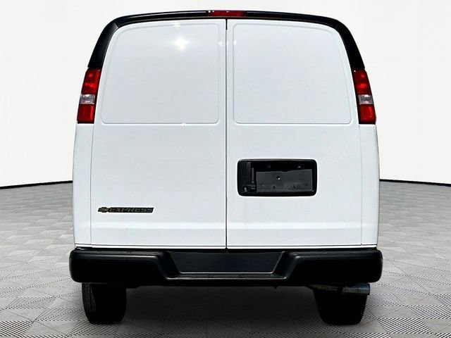 New 2026 Chevrolet Express 2500 RWD image 5