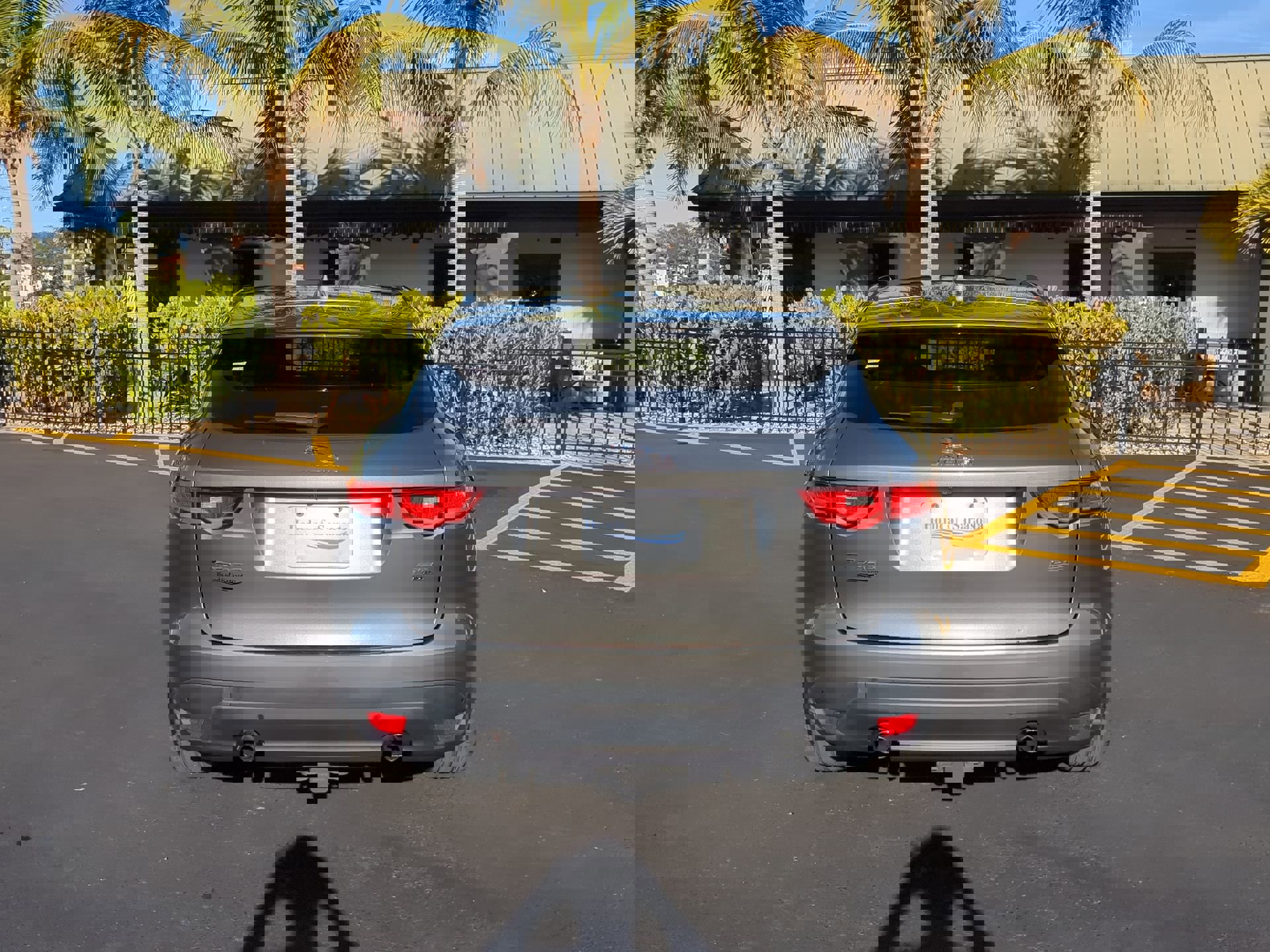 Used 2018 Jaguar F-PACE Prestige image 7