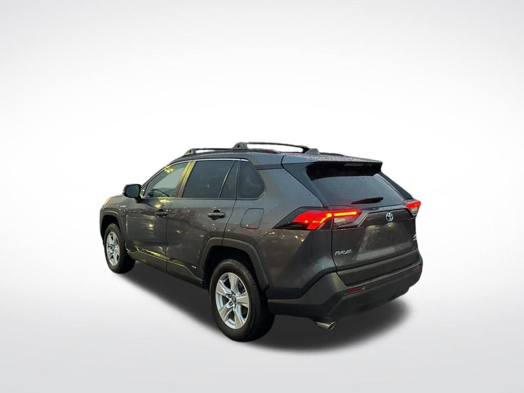 Certified 2020 Toyota RAV4 XLE image 3