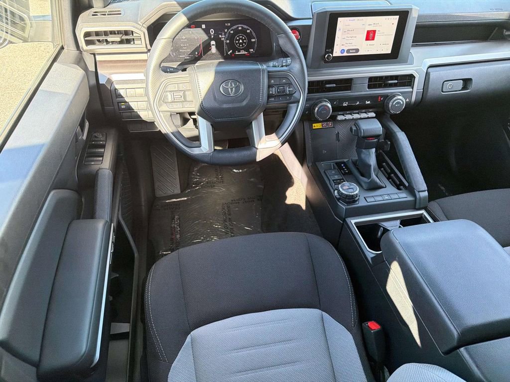 Certified 2025 Toyota 4Runner TRD Off-Road image 9