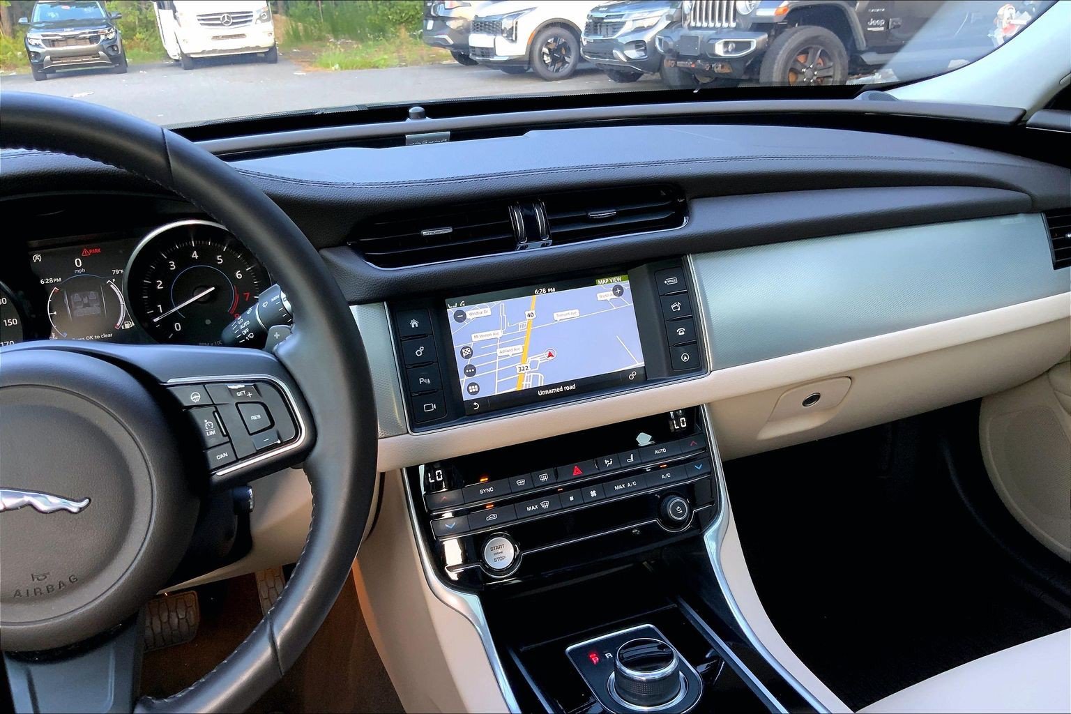 Used 2018 Jaguar XF Premium AWD/4WD image 8
