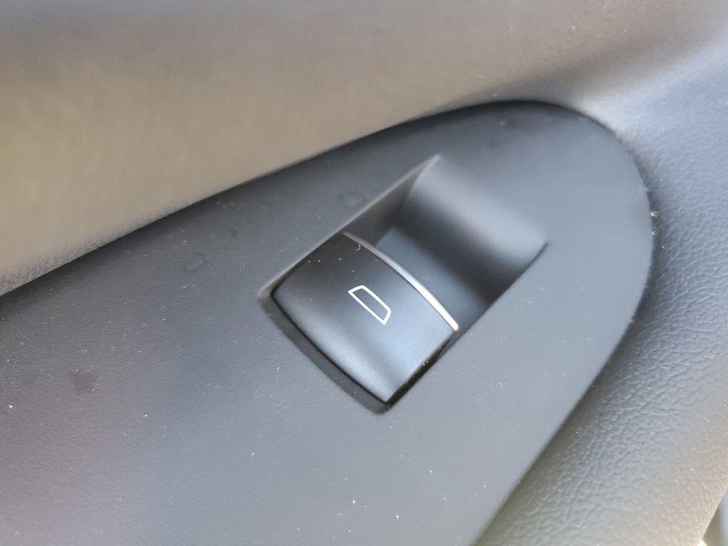 Used 2026 Chevrolet Blazer EV RS image 17