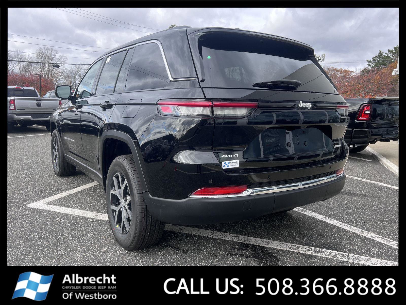 New 2025 Jeep Grand Cherokee Limited image 3