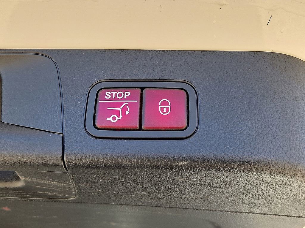 Used 2021 Mercedes-Benz GLB 250 GLB 250 image 15