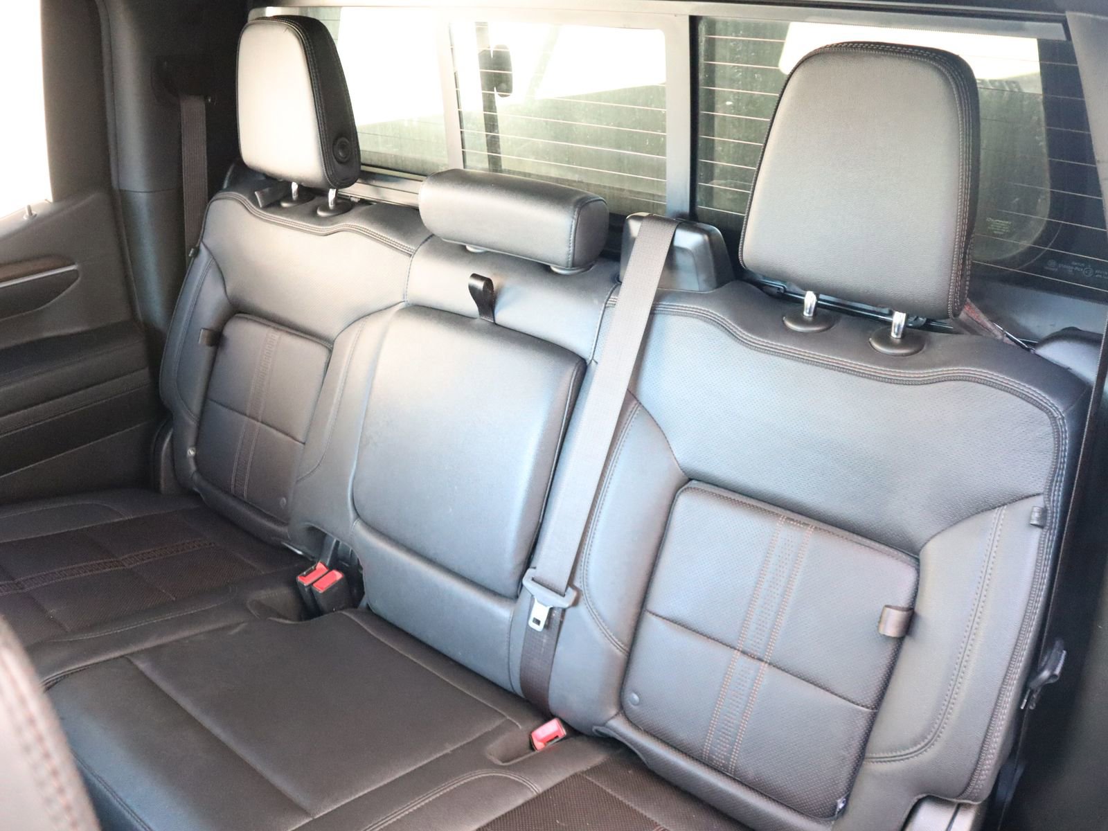 Used 2023 Chevrolet Silverado 1500 High Country w/ High Country Premium Package image 47