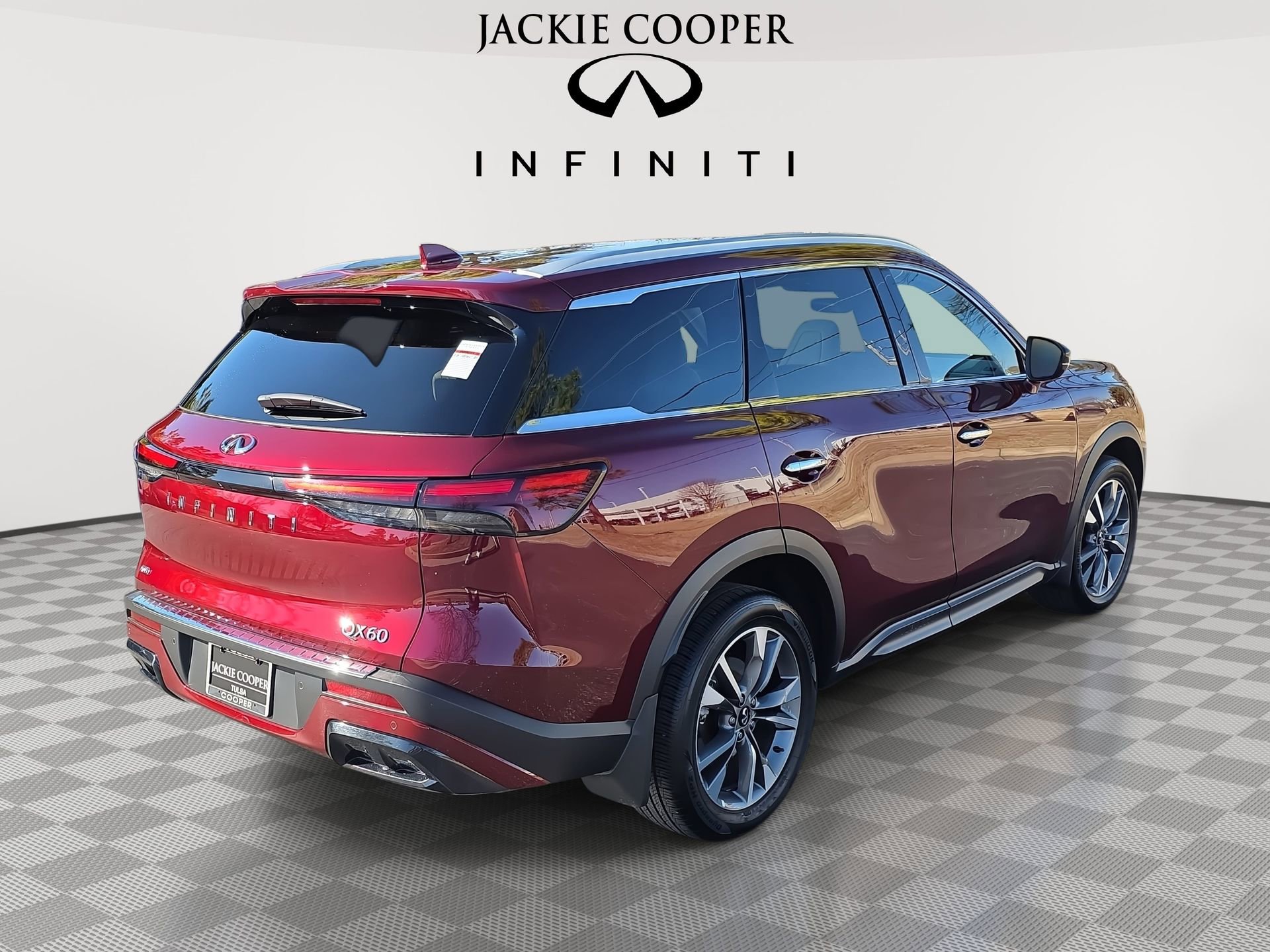 Used 2025 INFINITI QX60 Luxe w/ Cargo Package image 5