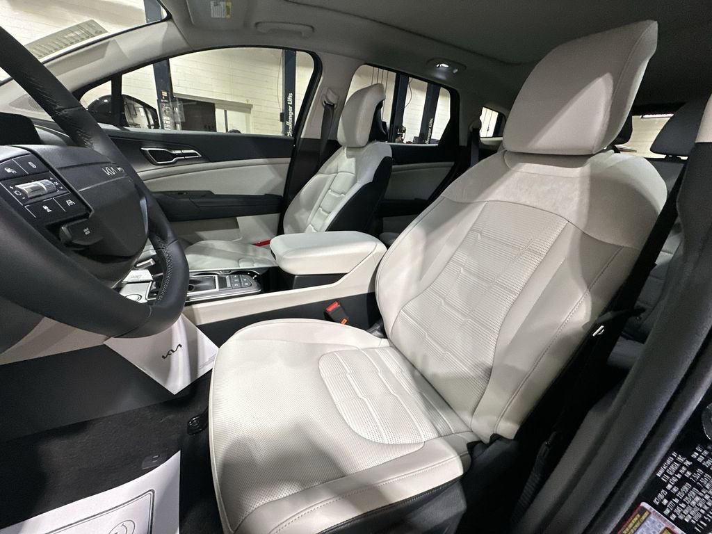 New 2026 Kia Sportage SX image 13