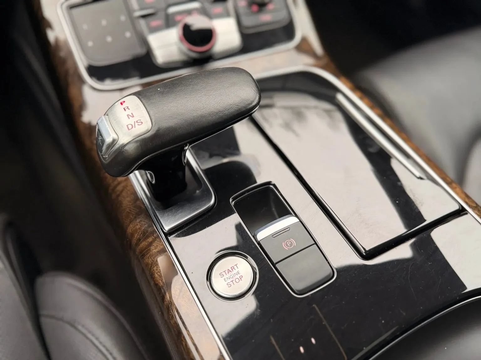 Used 2013 Audi A8 L 3.0T AWD/4WD image 34