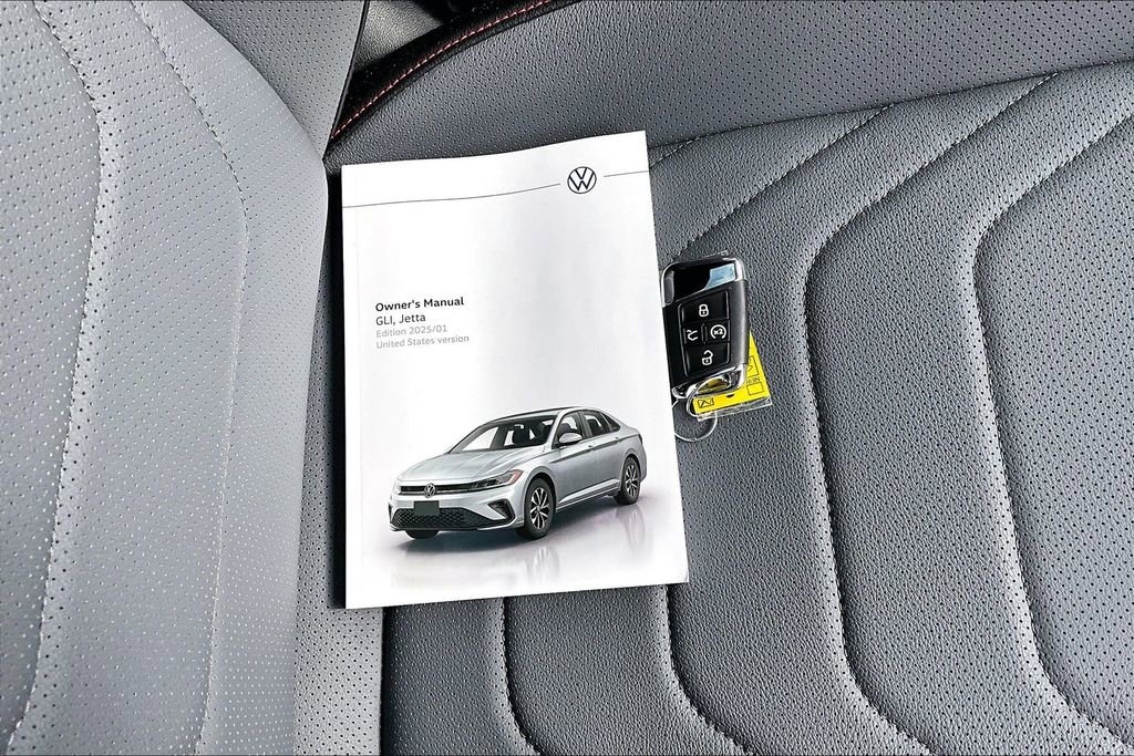 Used 2025 Volkswagen Jetta GLI Autobahn image 12