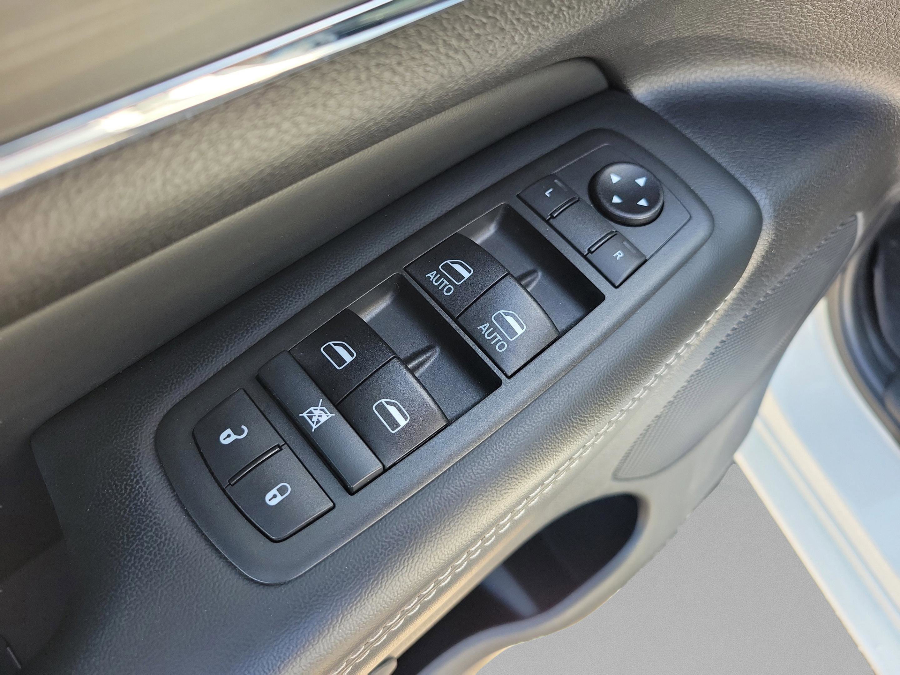 Used 2021 Jeep Grand Cherokee Limited w/ Quick Order Package 28K 80th image 23