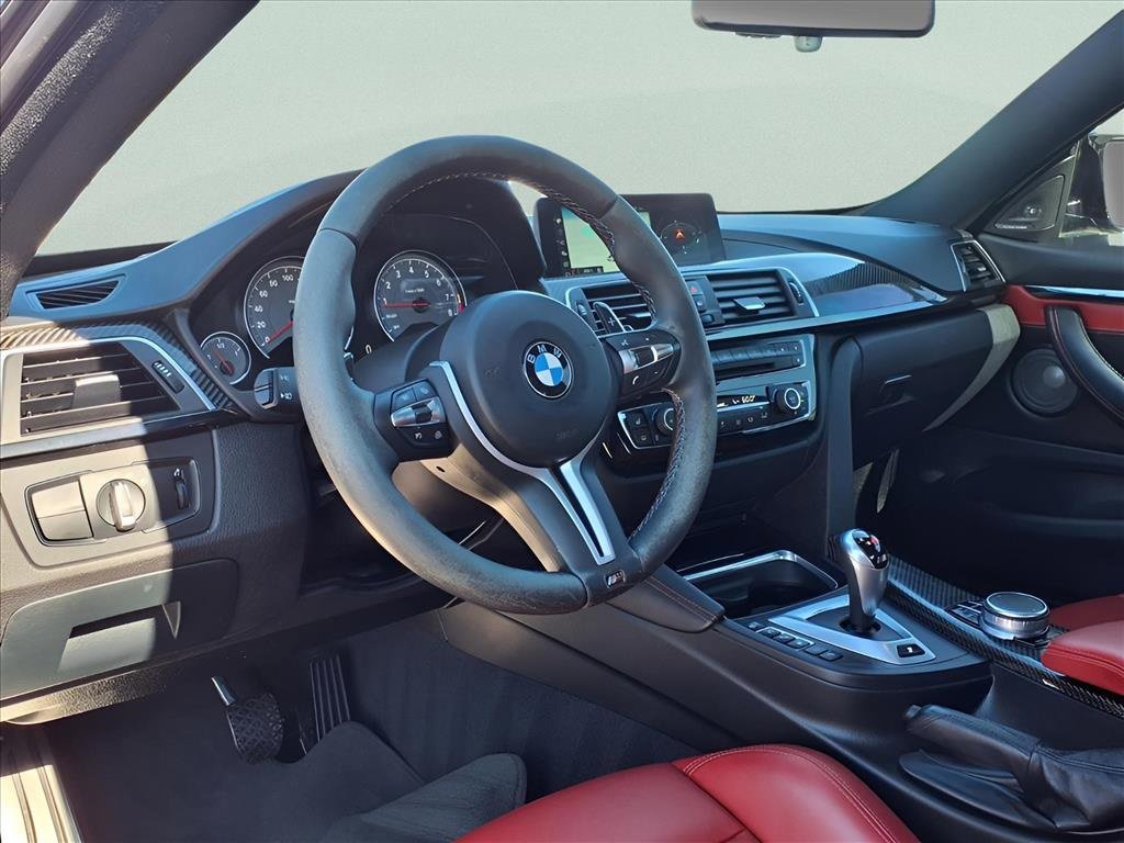 Used 2018 BMW M4 Base image 10