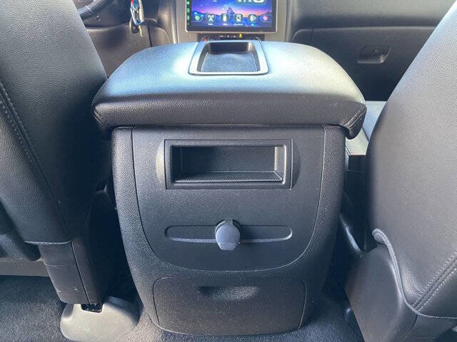 Used 2012 GMC Sierra 2500 SLT w/ SLT Convenience Package image 19