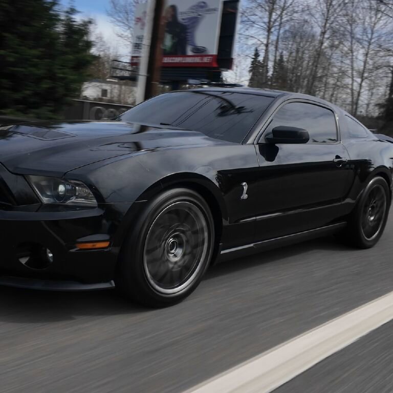 Used 2012 Ford Mustang Shelby GT500 w/ SVT Performance Pkg image 11