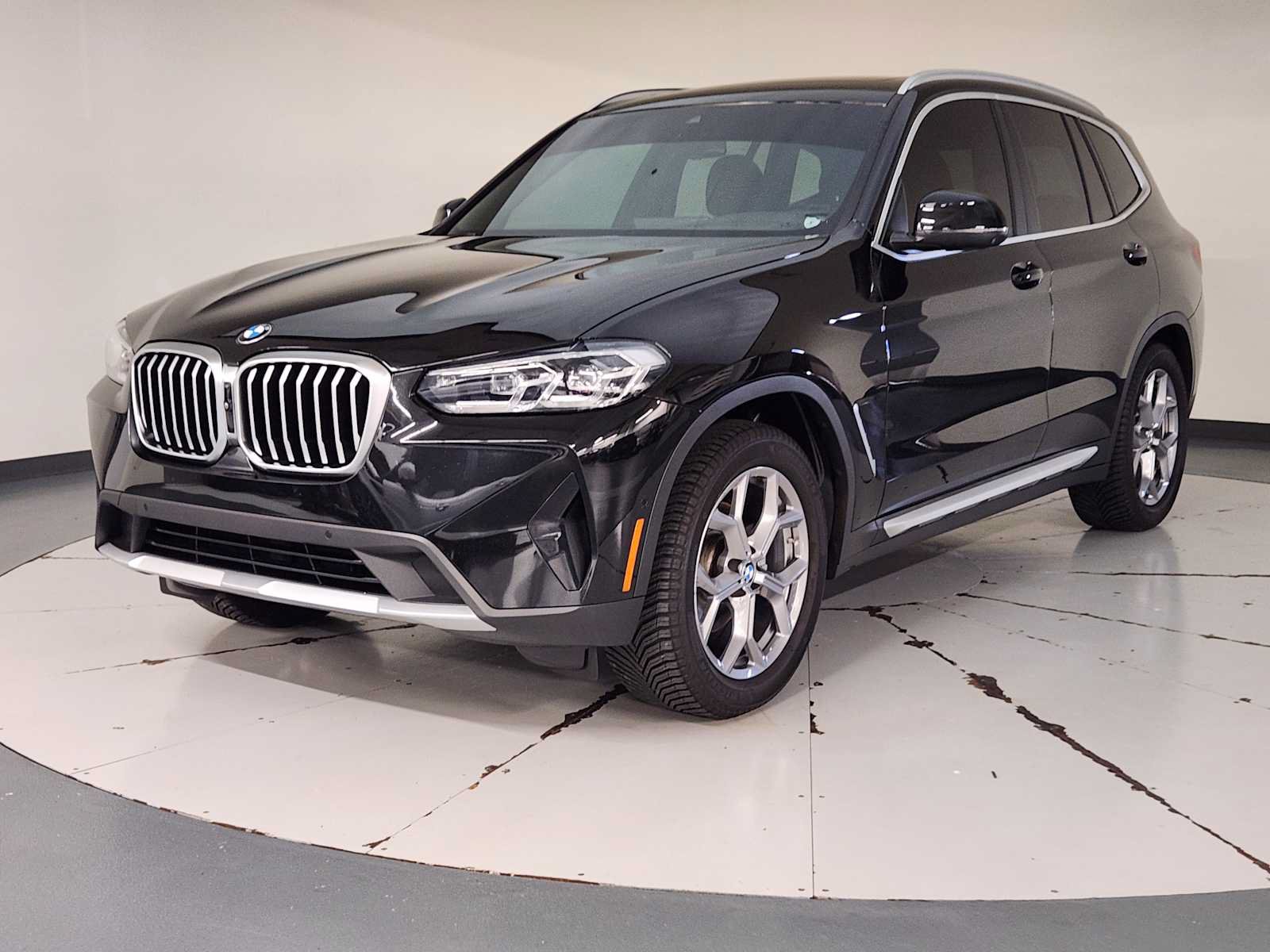 Used 2023 BMW X3 xDrive30i w/ Premium Package AWD/4WD image 1