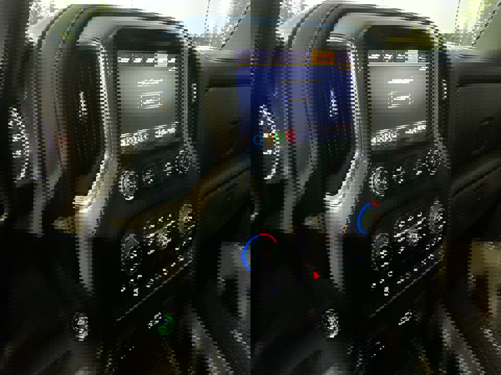 Used 2020 Chevrolet Silverado 2500 LTZ image 25