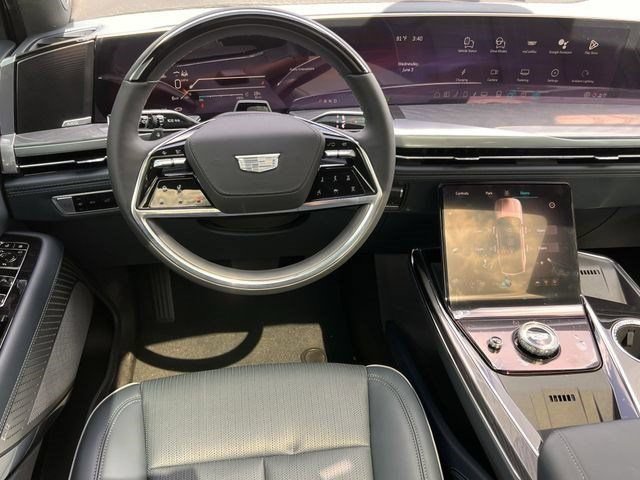 New 2026 Cadillac Escalade IQ Sport 2 w/ LPO, ONYX Package AWD/4WD image 10