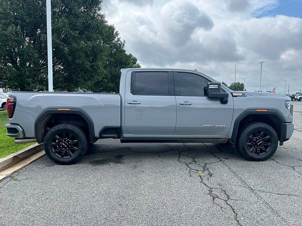 Certified 2025 GMC Sierra 2500 AT4 w/ AT4 Premium Plus Package AWD/4WD image 9