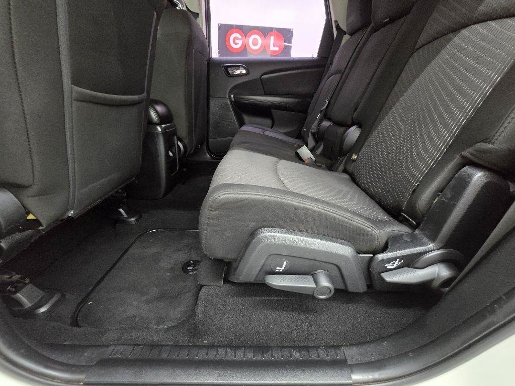 Used 2014 Dodge Journey American Value Package w/ Flexible Seating Group FWD image 11