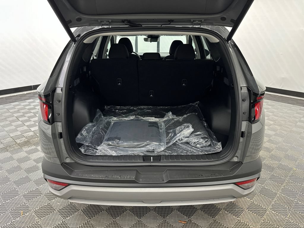 Used 2025 Hyundai Tucson SEL FWD image 17